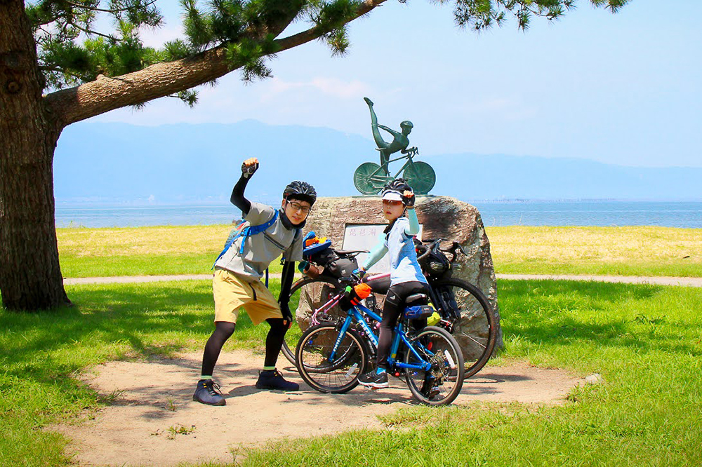 親子で夏の挑戦！バイクパッキングスタイルで子どもと行く、琵琶湖1周ライド（ビワイチ） | ぶろぐ・で・あさひ